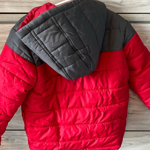 Gymboree boys jacket in red and gray - Picture 4 of 6
